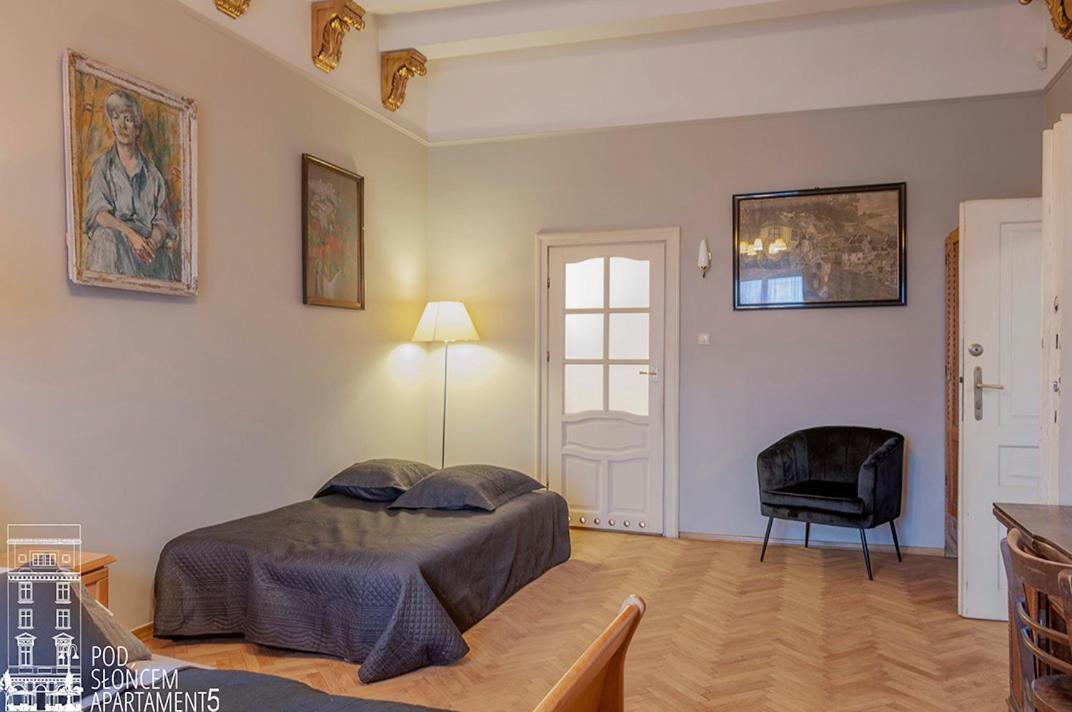 Apartamenty Pod Sloncem - Old City クラクフ エクステリア 写真